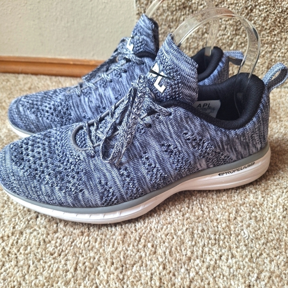APL Techloom Pro W Womens Lightweight Gray/Black Lace Up Sneakers Size 8